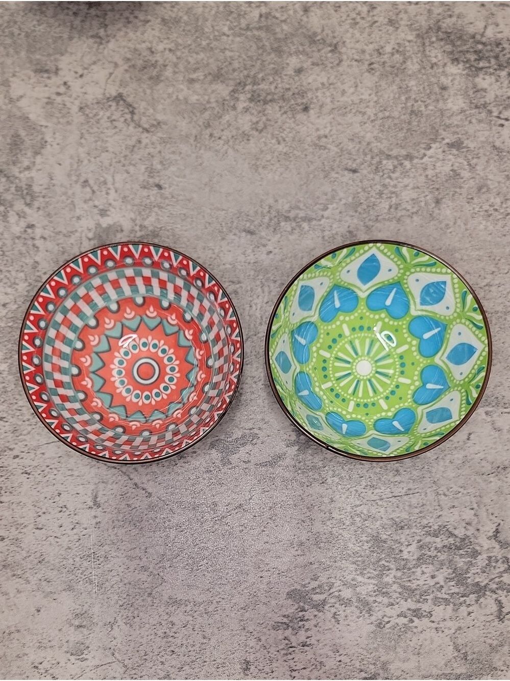 Set of six colorful bowls - Picture 10 of 14